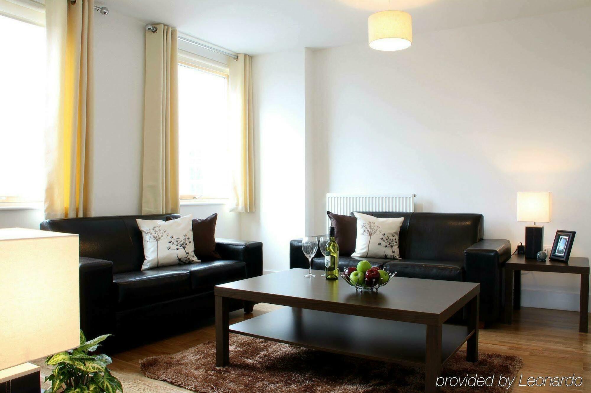 Phoenix Heights By Bridgestreet London Phòng bức ảnh